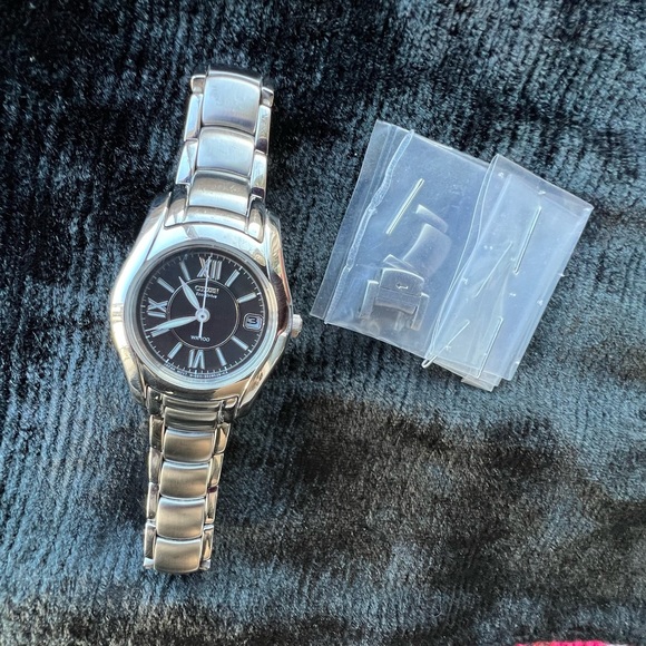 Citizen Eco-Drive WR100 - Picture 6 of 11